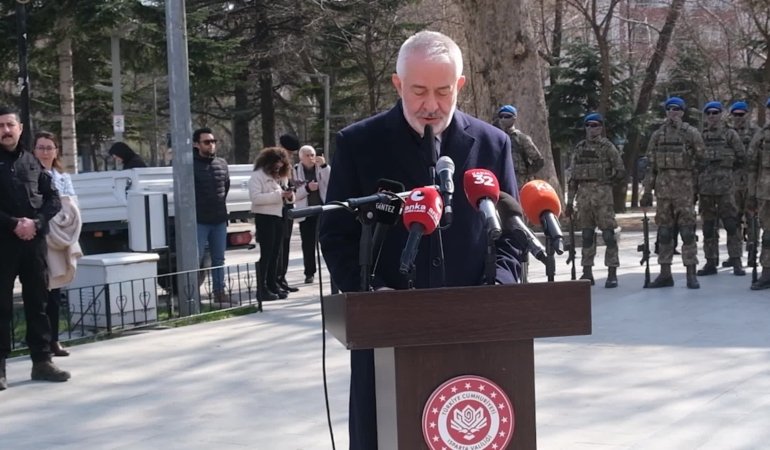 12517c0291c704c2afa1d4147bb916ea